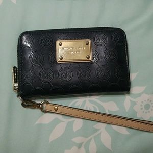 Michael kors wallet